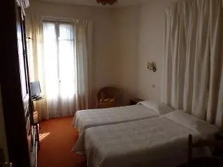 Hotell Pierre Loti Antibes